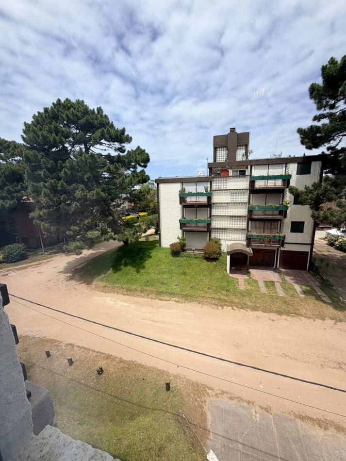 Alquilo Departamento en Pinamar - San Sebastian 1