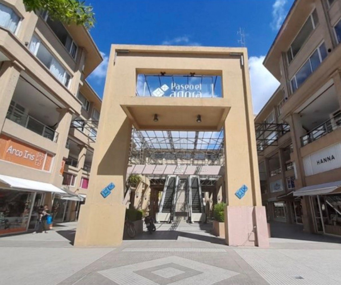 COCHERA EN ALQUILER - PASEO EL AGORA PINAMAR 