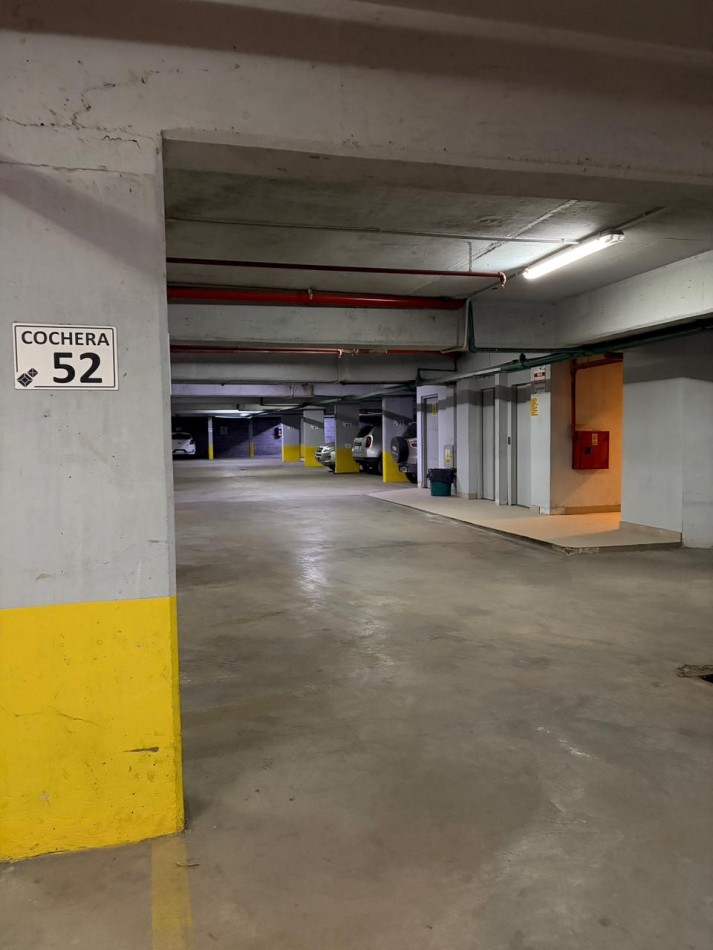 Vendo cochera en centro comercial Paseo el AGORA Pinamar