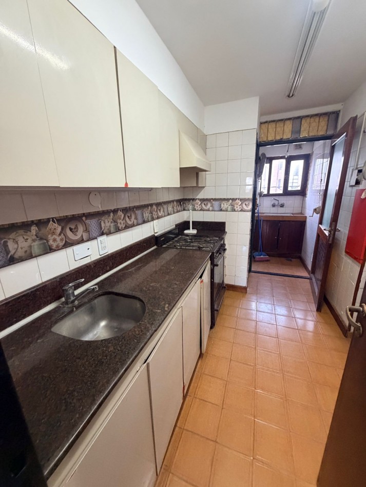 Vendo Departamento en av del mar y Bunge Pinamar