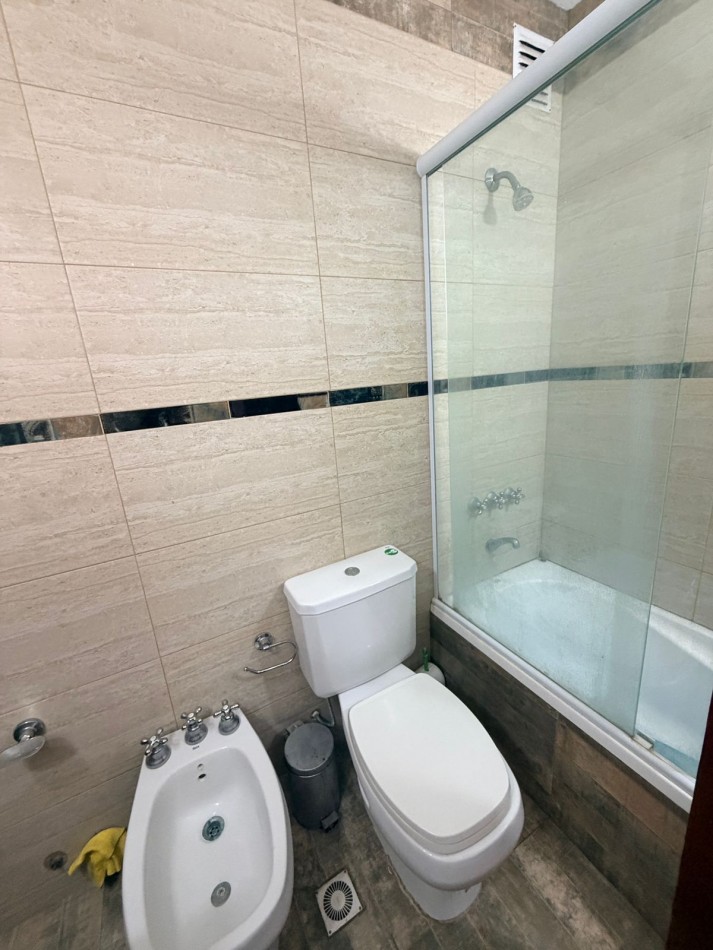 Vendo Departamento en av del mar y Bunge Pinamar