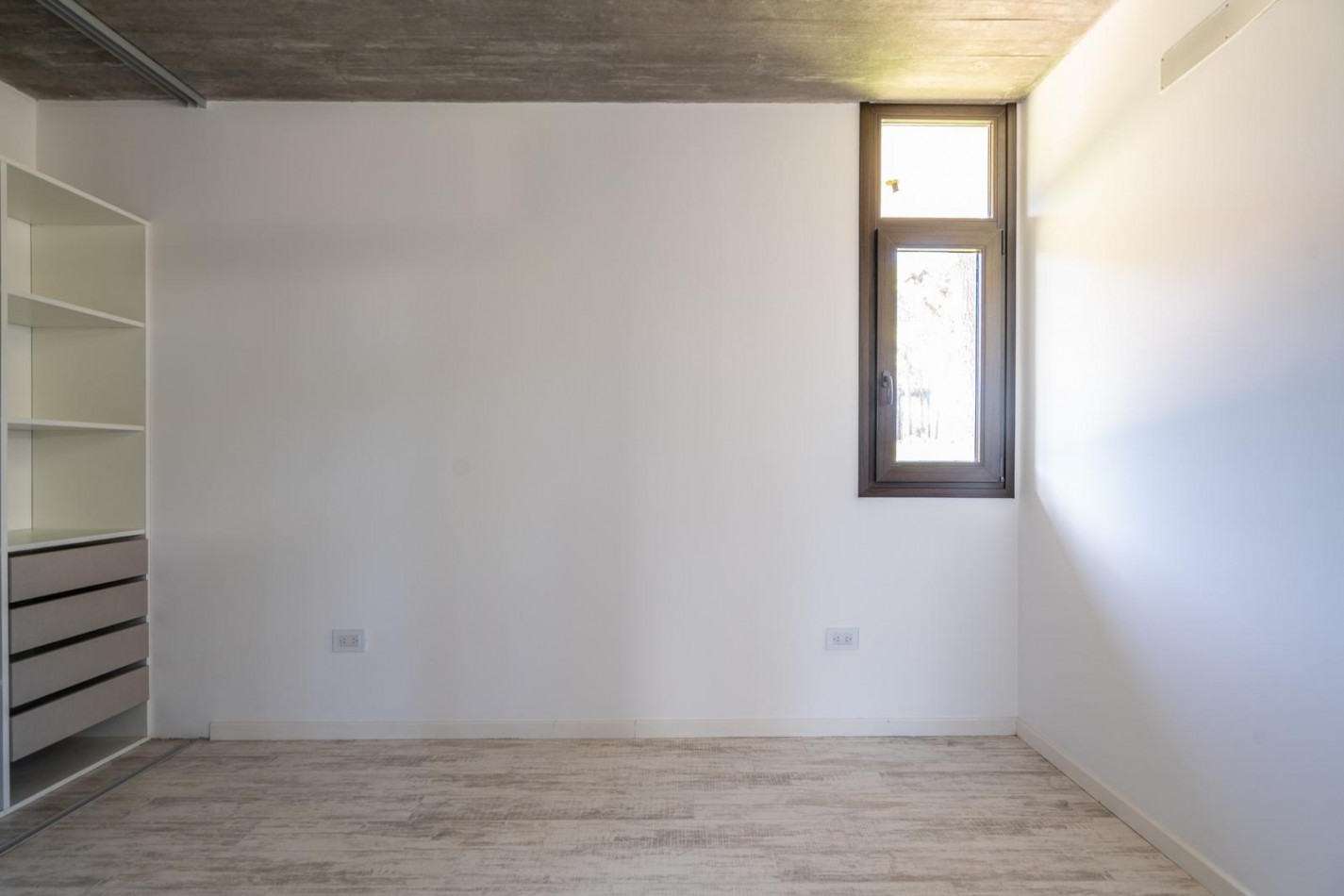 Vendo Casa a Estrenar en Pinamar zona Alamos II tres carabelas y de los Alamos 
