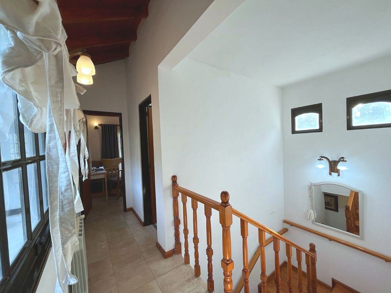 Vendo casa en Carilo Urraca 1356