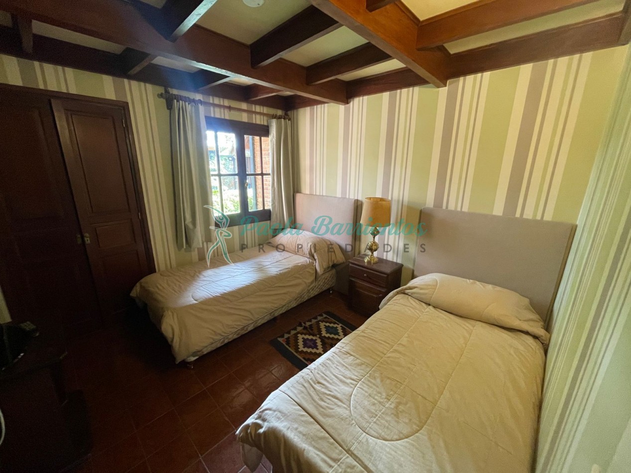 Alquilo casa en Pinamar para 10 personas centro 