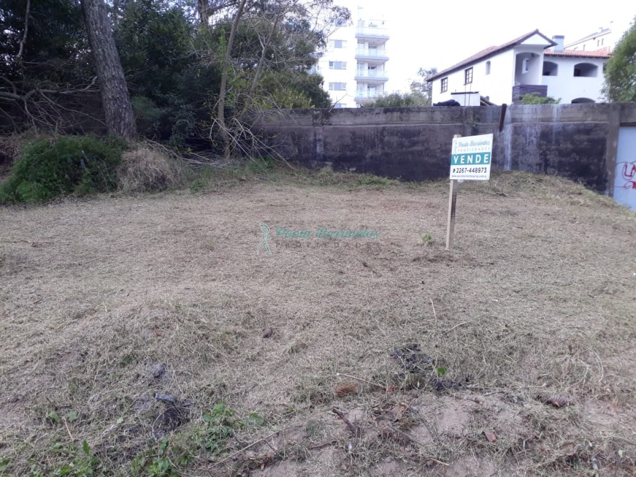 Vendo dos lotes Multifamiliar Hotelero en Pinamar con premios por unificacion 