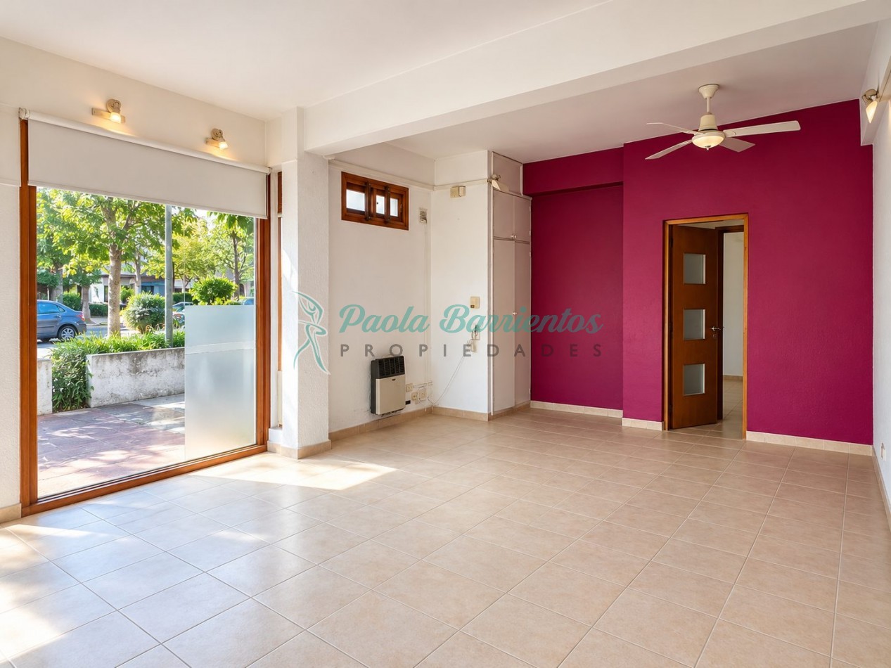 Vendo Local comercial con vivienda en el centro de Pinamar 