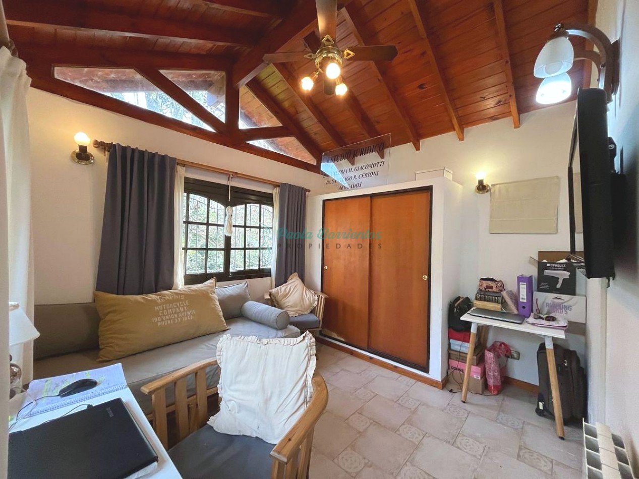 Vendo casa en Carilo Urraca 1356
