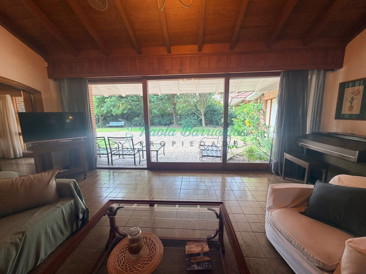 Vendo casa en Pinamar de la sirena todo en planta baja