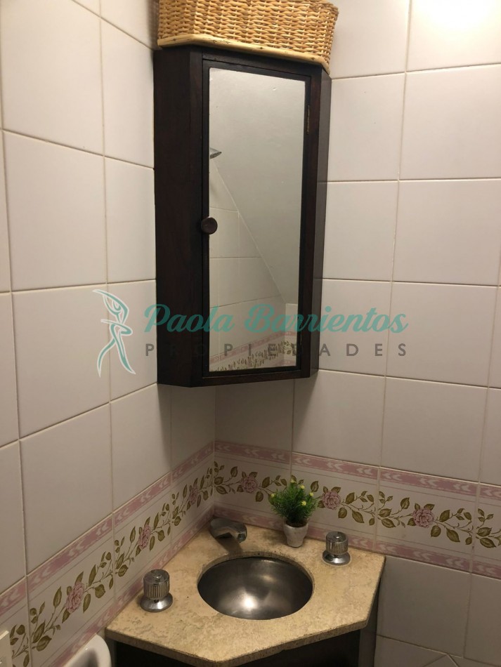 Alquilo Duplex en Pinamar calle Cazon 899 