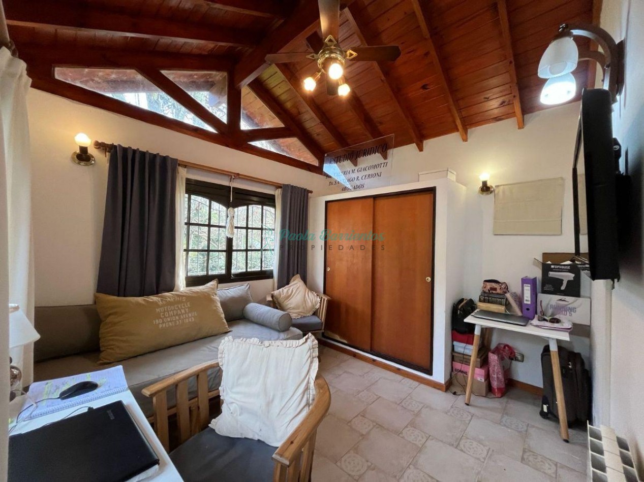 Vendo casa en Carilo Urraca 1356