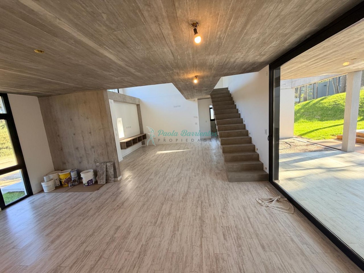 Vendo Casa a Estrenar en Pinamar zona Alamos II tres carabelas y bvlrd Alamos 