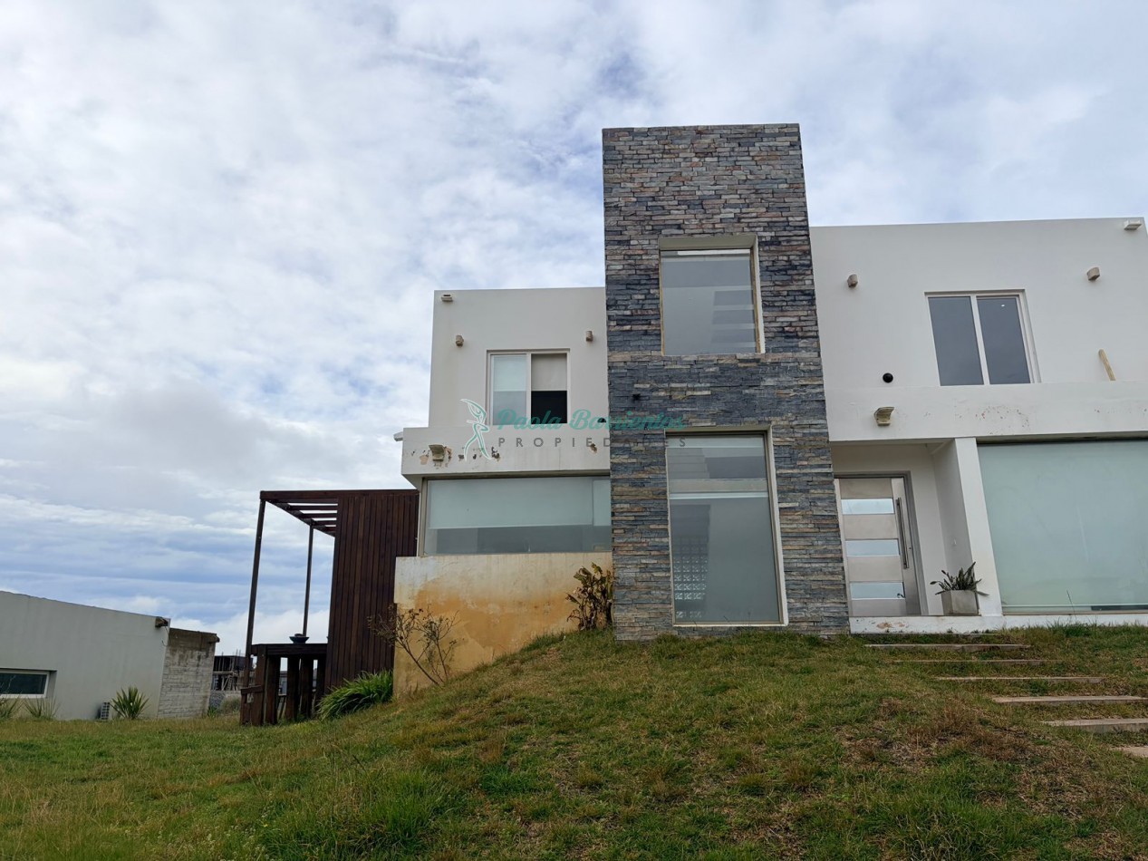 Alquilo casa en Costa Esmeralda Ecuestre 412 