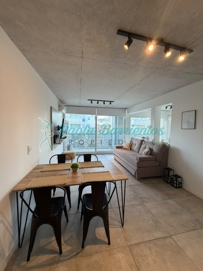 Vendo departamento con dos cocheras 