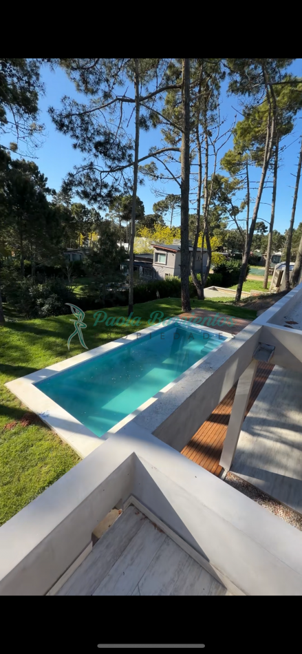 Vendo Casa a Estrenar en Pinamar zona Alamos II tres carabelas y bvlrd Alamos 