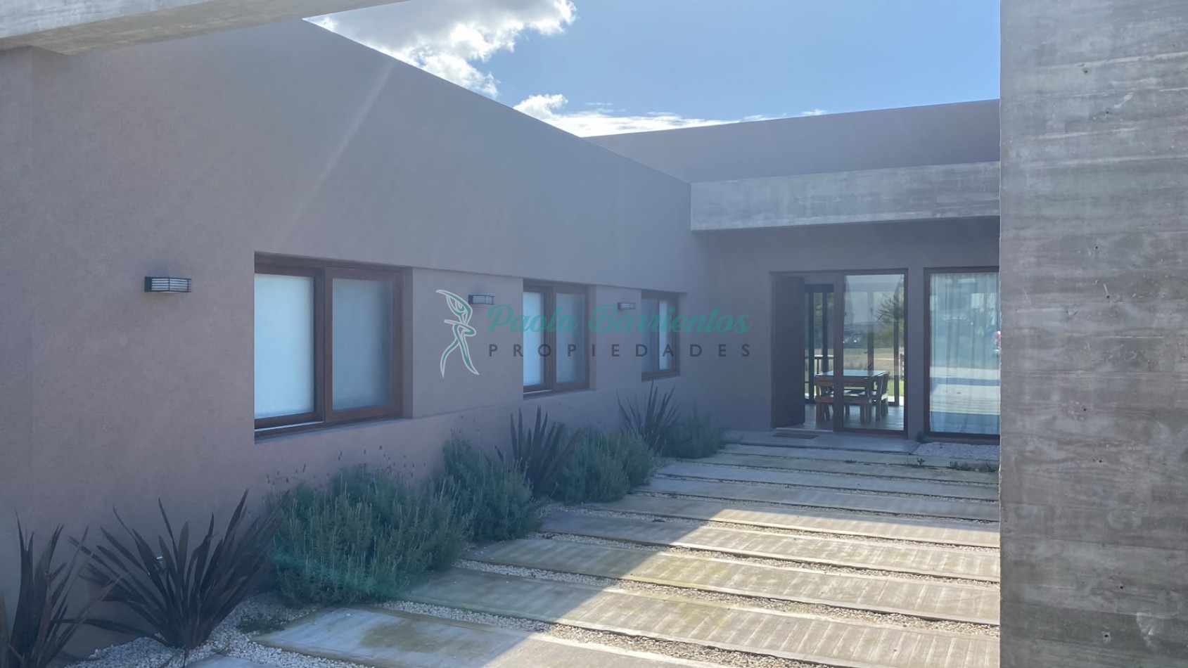 Alquilo casa en Costa Esmeralda Golf 2 lote 406