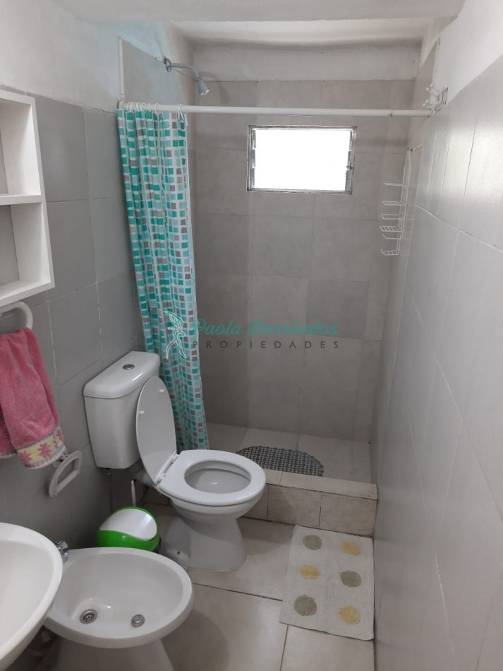 alquilo departamento para jovenes con pileta 