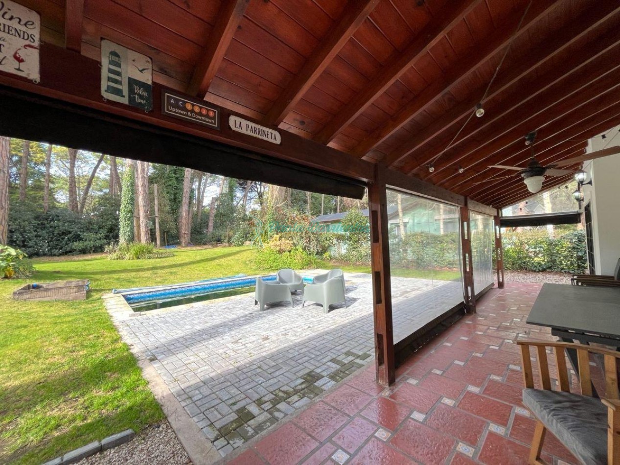 Vendo casa en Carilo Urraca 1356