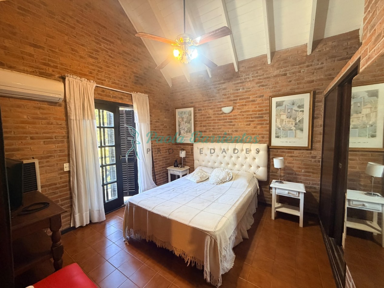 Vendo Duplex Pinamar calle Cazon 899