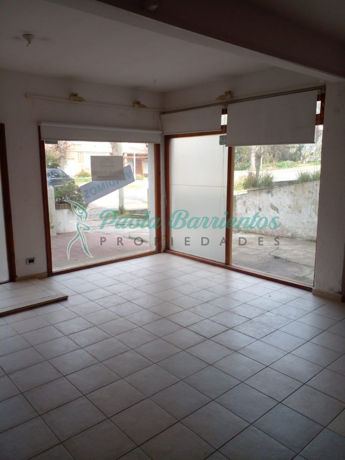 Vendo Local comercial con vivienda en el centro de Pinamar 