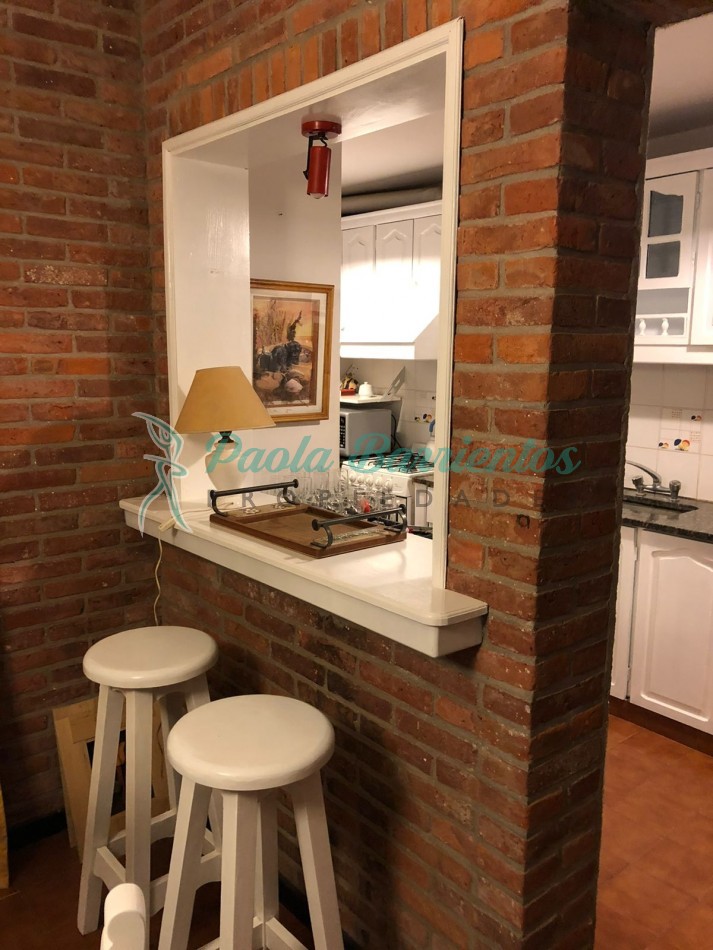 Alquilo Duplex en Pinamar calle Cazon 899 