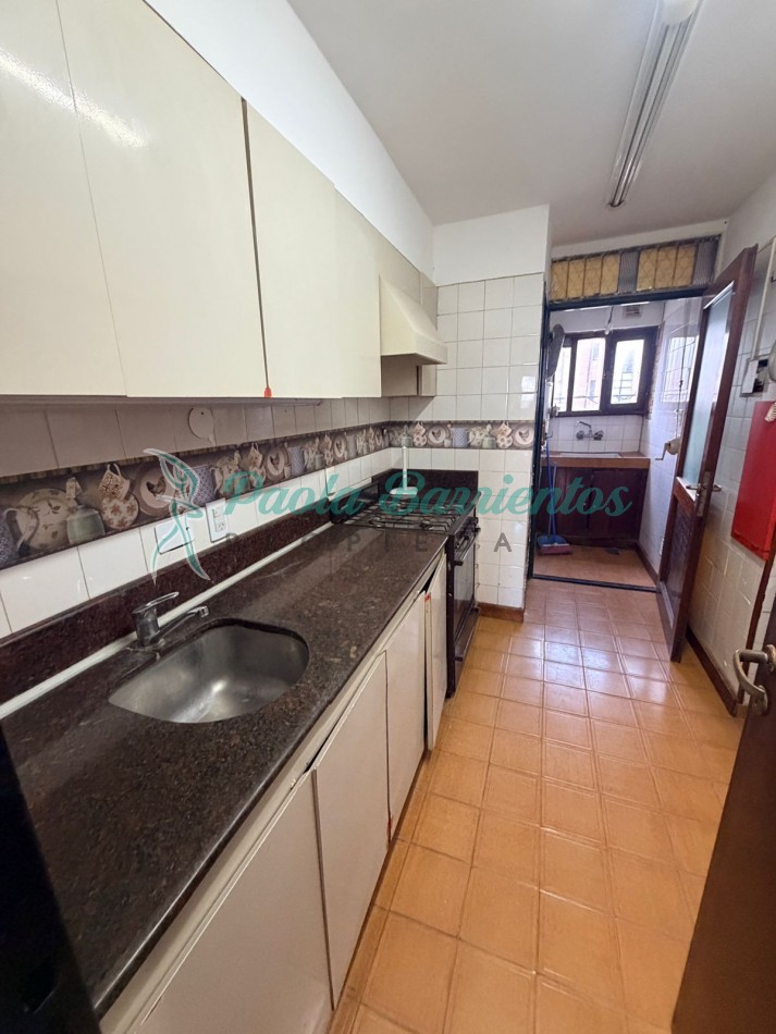 Vendo Departamento en av del mar y Bunge Pinamar