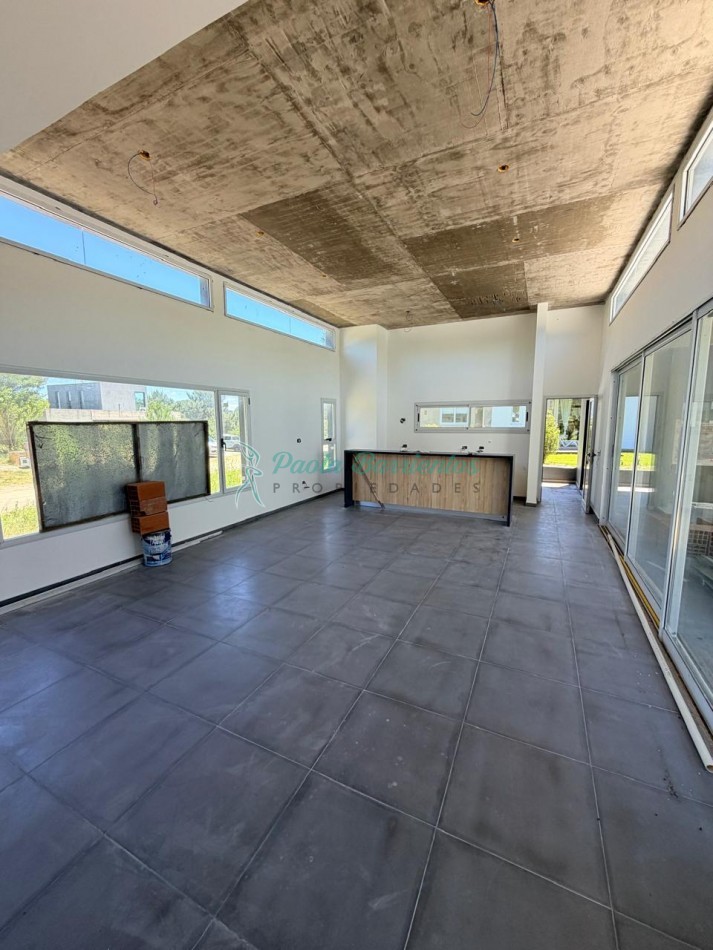 VENDO CASA EN COSTA ESMERALDA ECUESTRE LOTE 2 