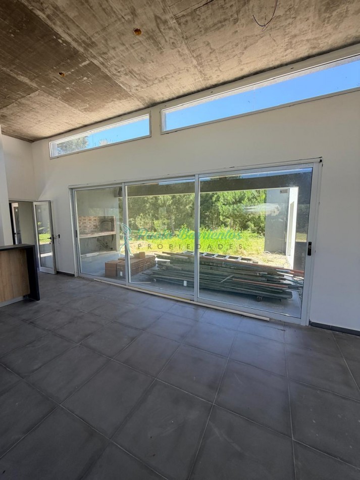 VENDO CASA EN COSTA ESMERALDA ECUESTRE LOTE 2 