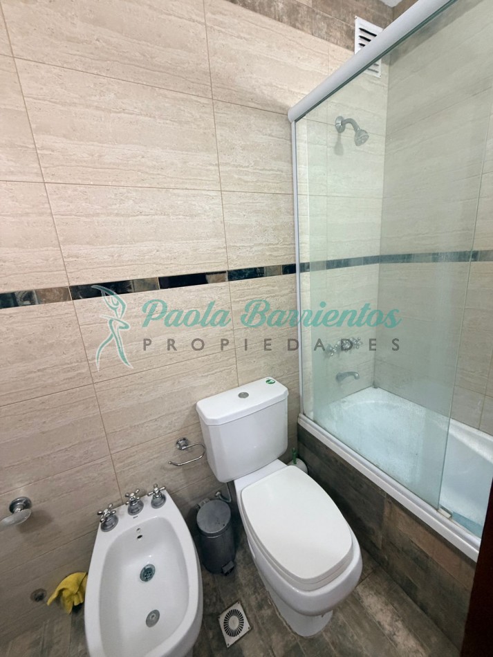 Vendo Departamento en av del mar y Bunge Pinamar