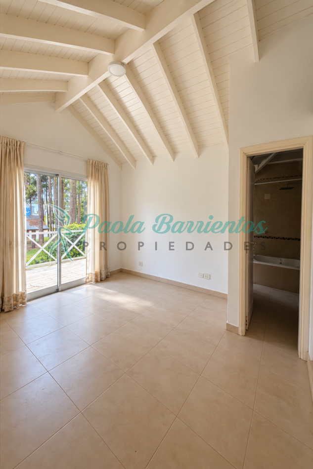 Vendo casa en en Pinamar Norte 
