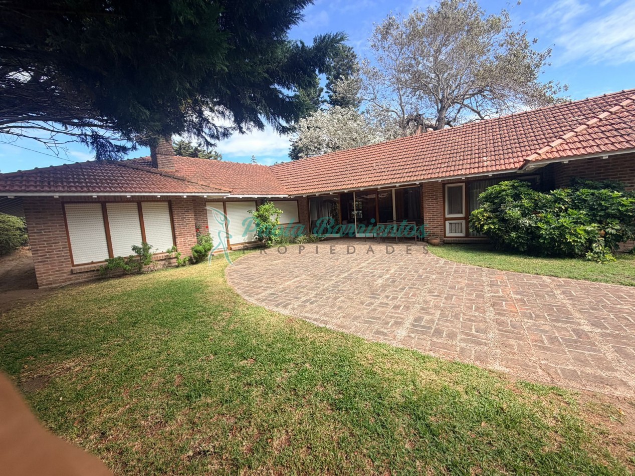 Vendo casa en Pinamar de la sirena todo en planta baja