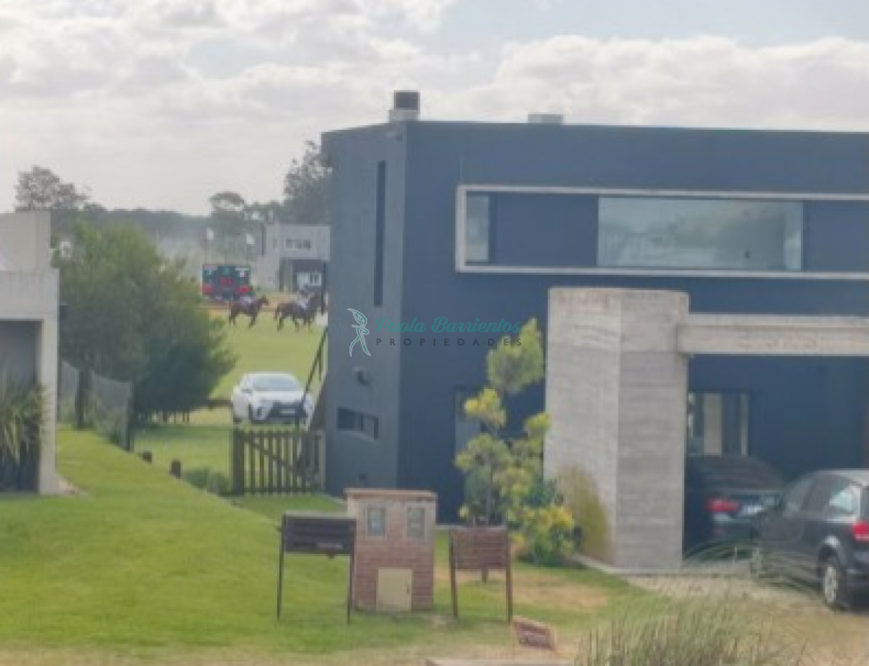 Alquilo casa en Costa Esmeralda Ecuestre 412 