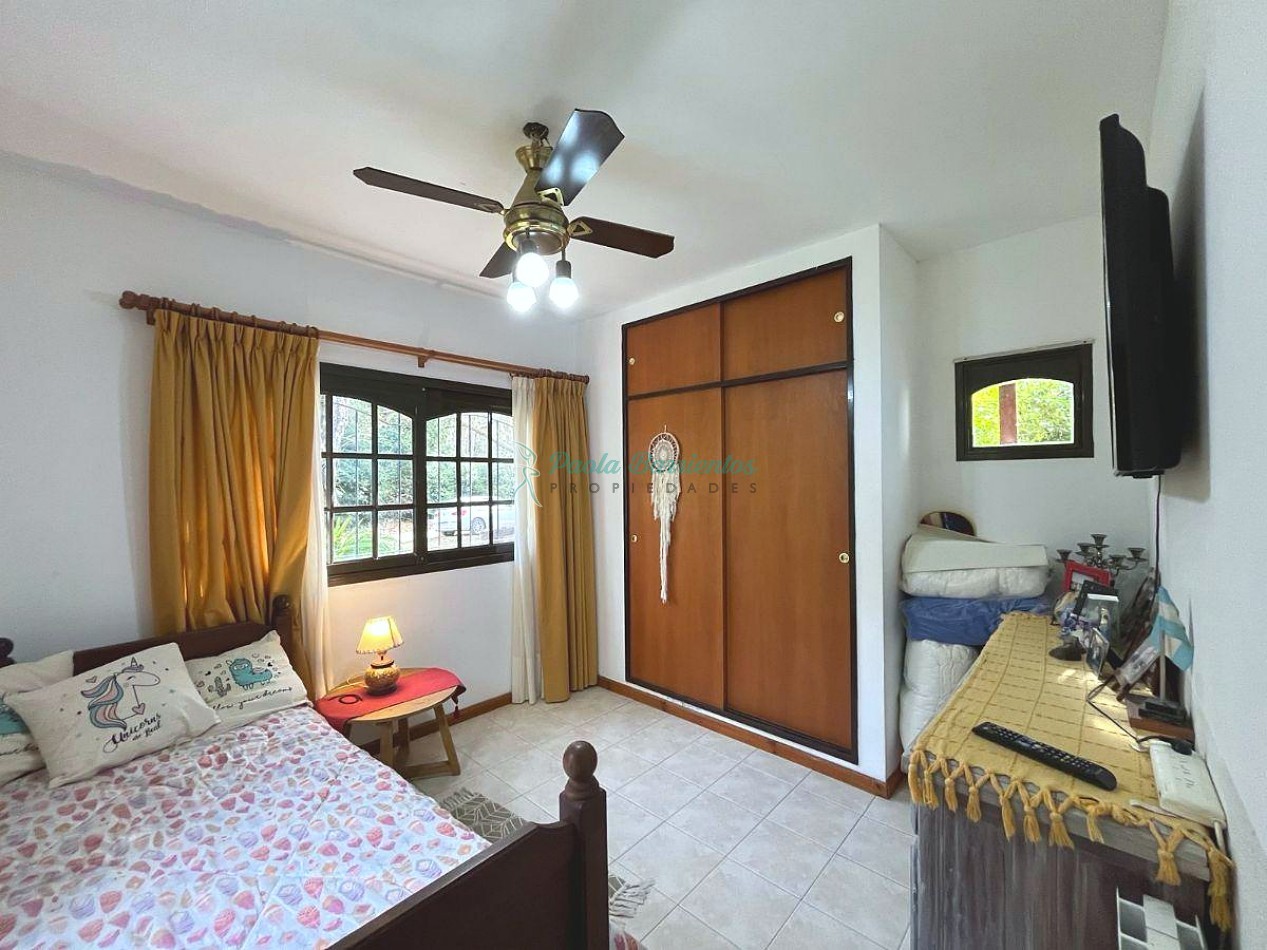 Vendo casa en Carilo Urraca 1356