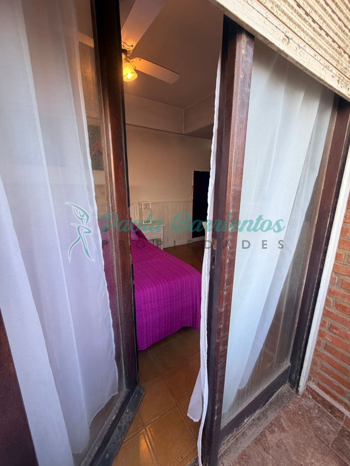 Vendo Departamento en av del mar y Bunge Pinamar