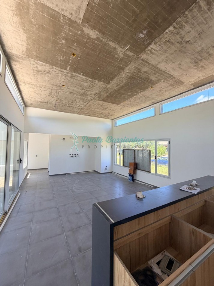 VENDO CASA EN COSTA ESMERALDA ECUESTRE LOTE 2 