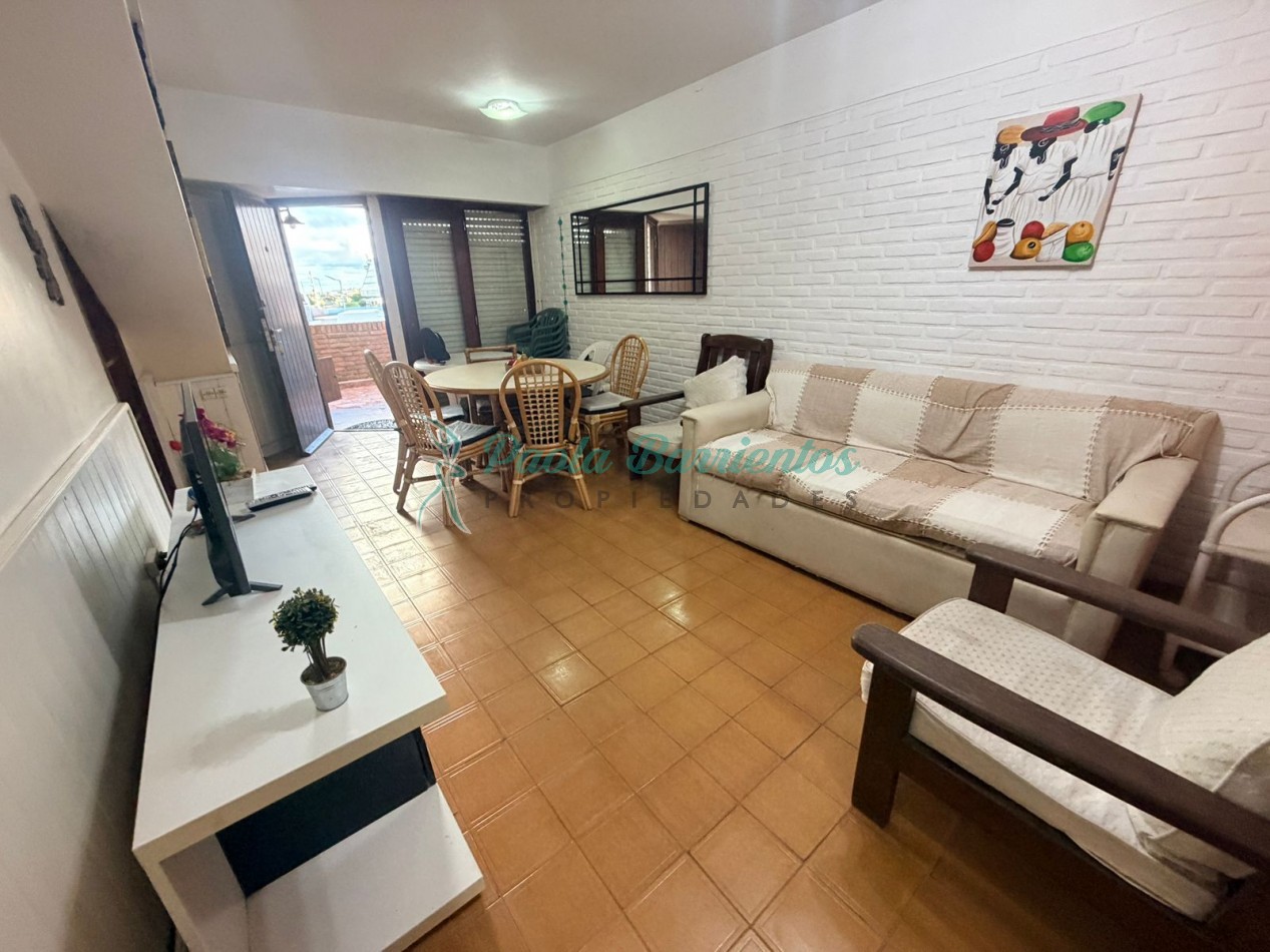 Vendo Departamento en av del mar y Bunge Pinamar