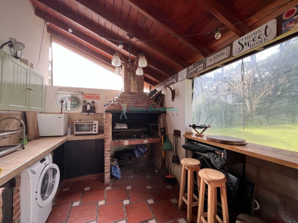 Vendo casa en Carilo Urraca 1356