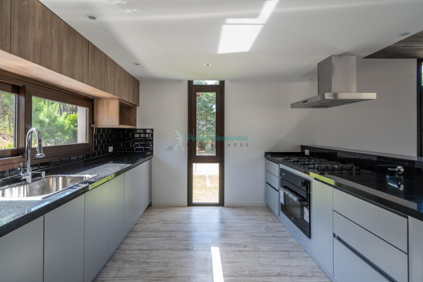 Vendo Casa a Estrenar en Pinamar zona Alamos II tres carabelas y de los Alamos 