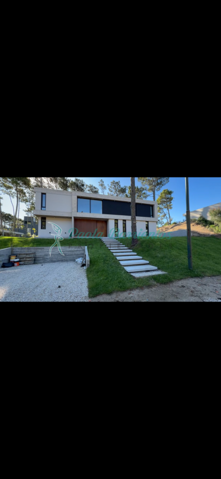 Vendo Casa a Estrenar en Pinamar zona Alamos II tres carabelas y bvlrd Alamos 