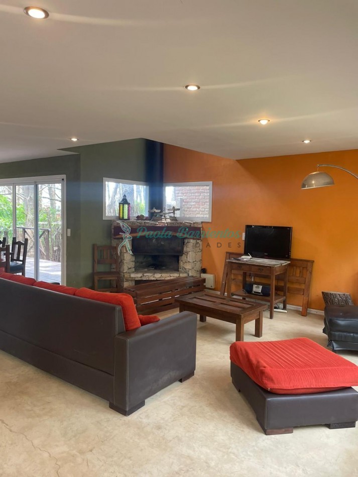 Vendo casa en mar azul a pocas cuadras del mar 38 entre mar azul y mar del plata 