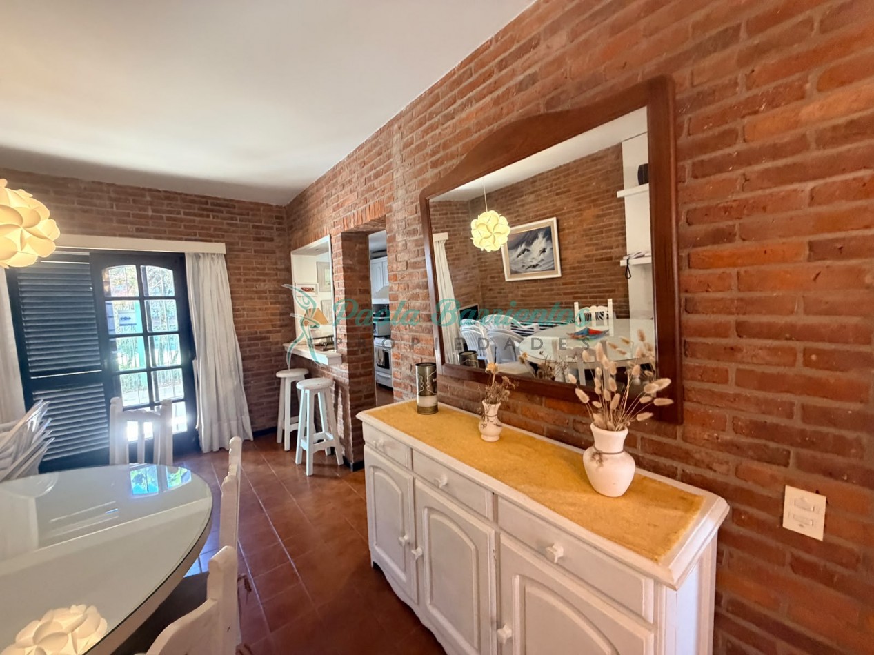 Vendo Duplex Pinamar calle Cazon 899