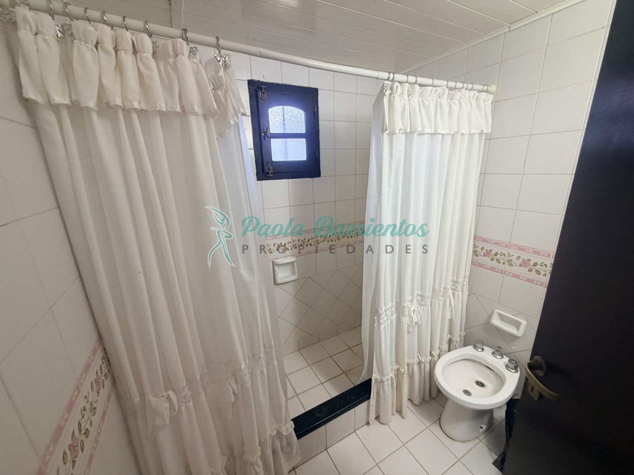 Vendo Duplex Pinamar calle Cazon 899