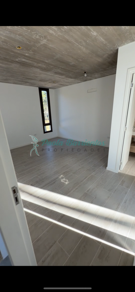 Vendo Casa a Estrenar en Pinamar zona Alamos II tres carabelas y bvlrd Alamos 