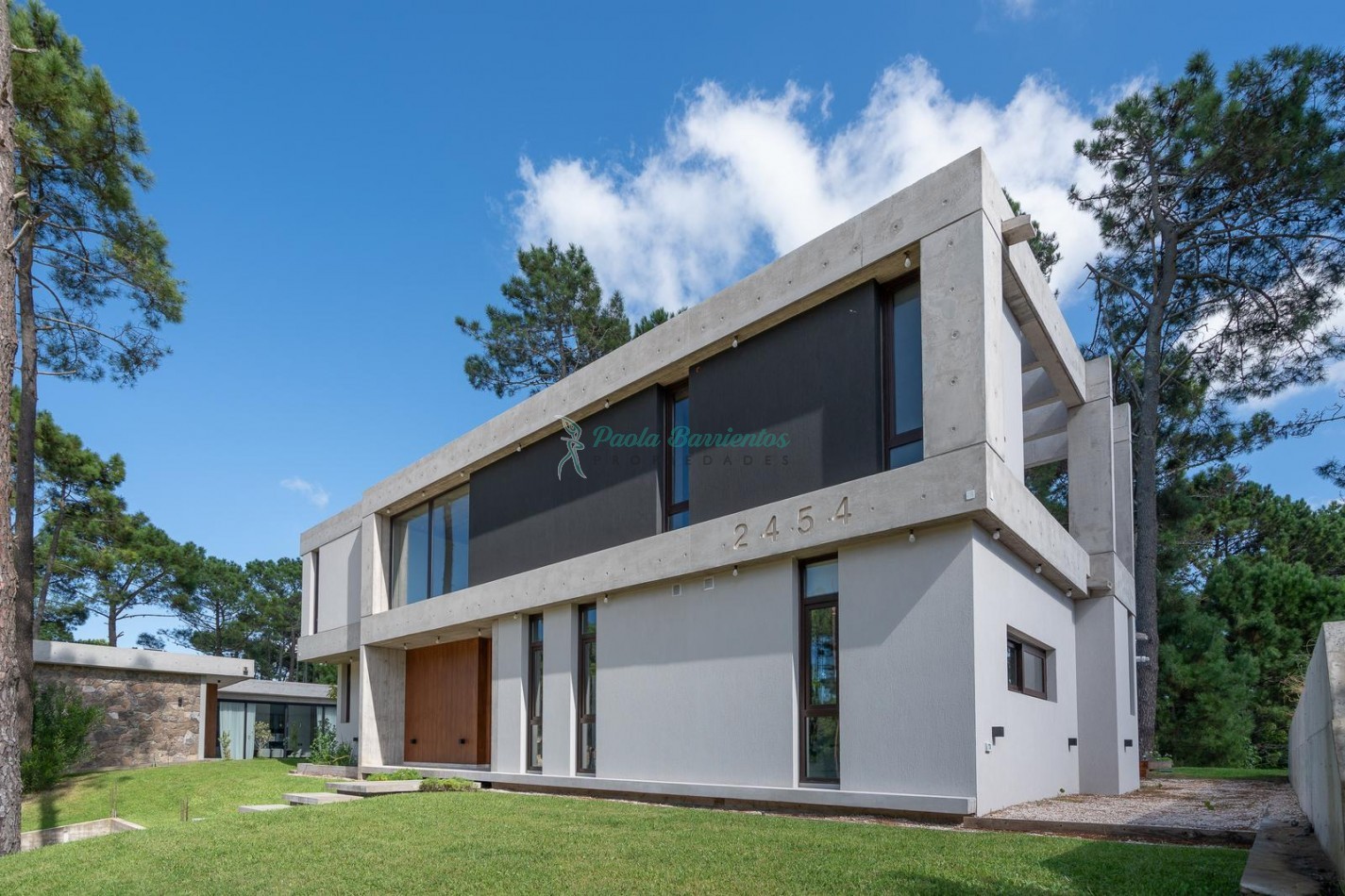Vendo Casa a Estrenar en Pinamar zona Alamos II tres carabelas y de los Alamos 
