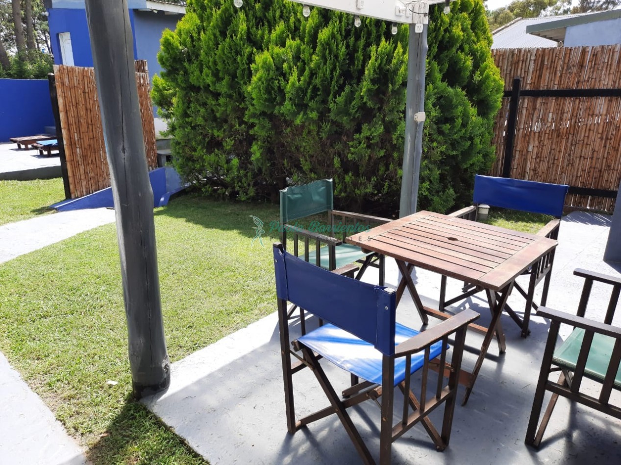 alquilo departamento para jovenes con pileta 