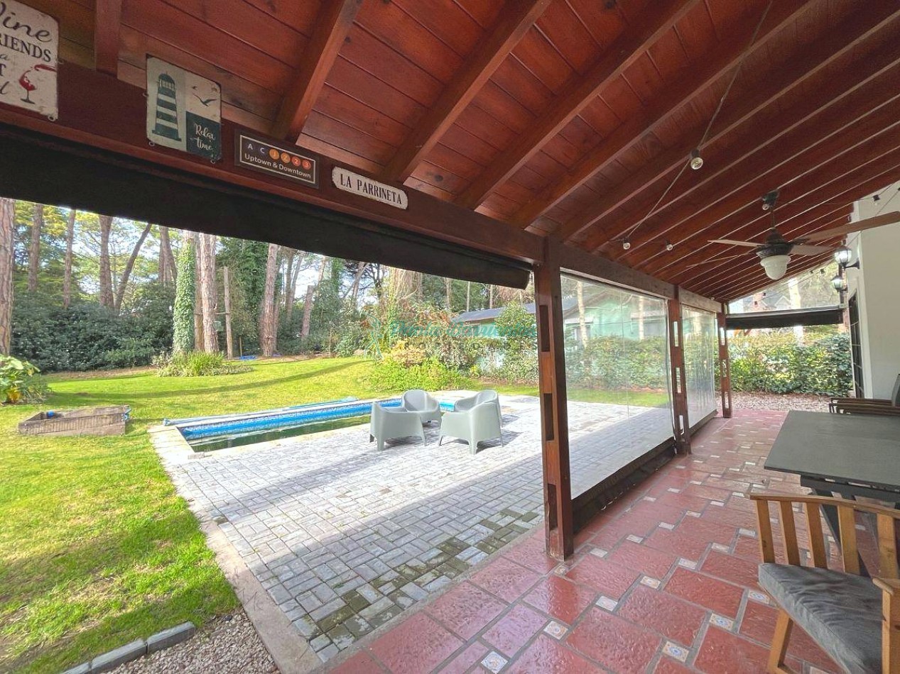 Vendo casa en Carilo Urraca 1356