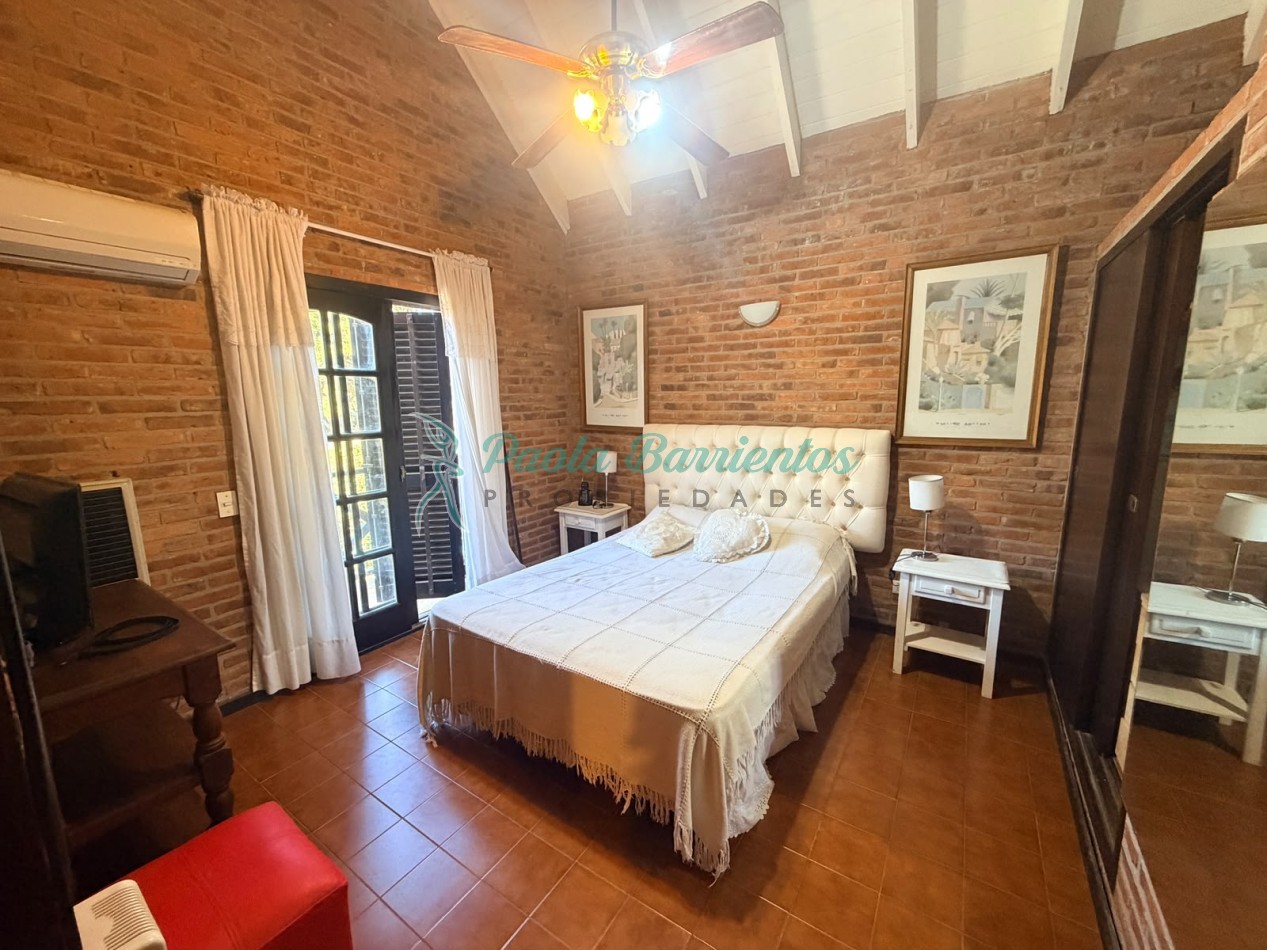 Vendo Duplex Pinamar calle Cazon 899