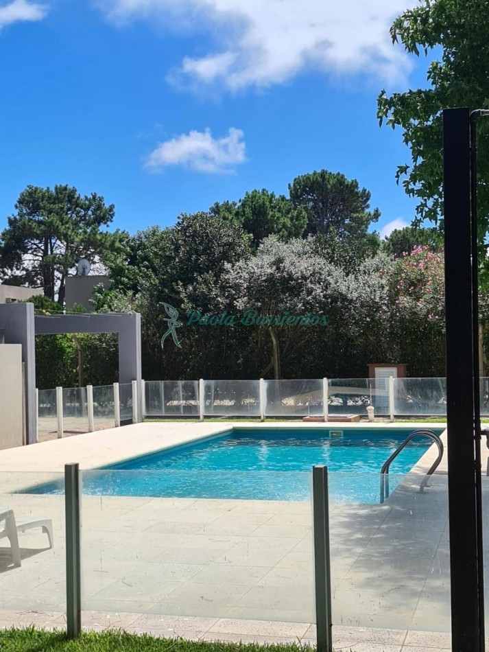 Alquilo departamento en barrio cerrado Portal Tomeg - Ostende con piscina