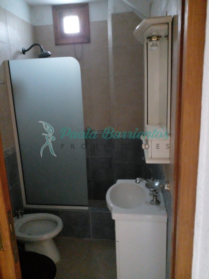Vendo Local comercial con vivienda en el centro de Pinamar 