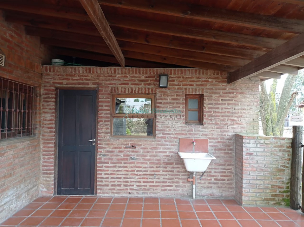 vendo casa en ostende av Central y Esparza 