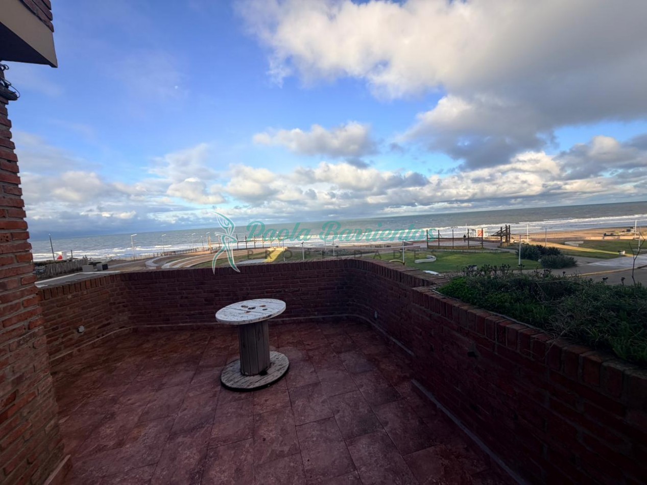 Vendo Departamento en av del mar y Bunge Pinamar